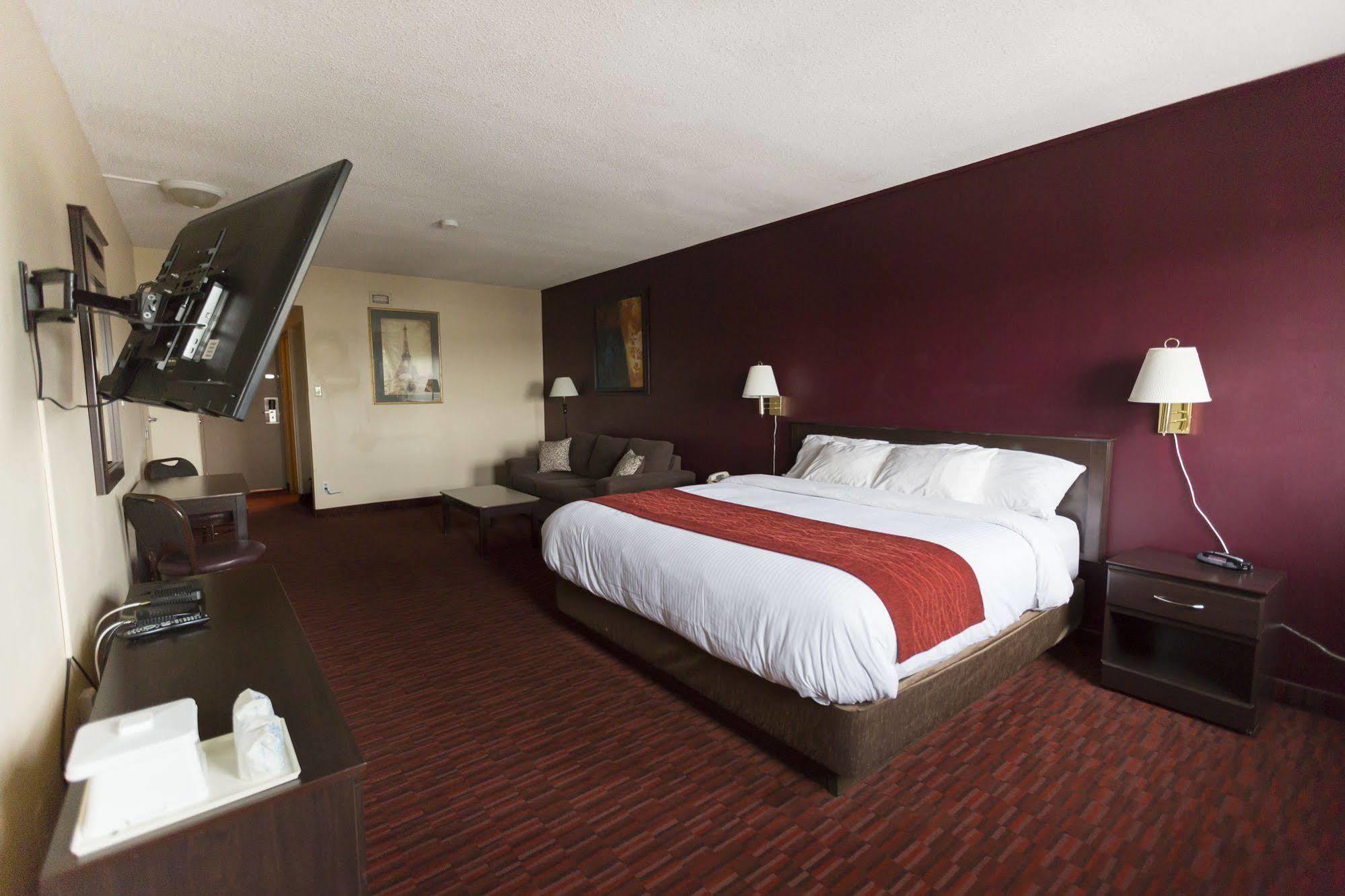 Argyll Plaza Hotel Эдмонтон Экстерьер фото