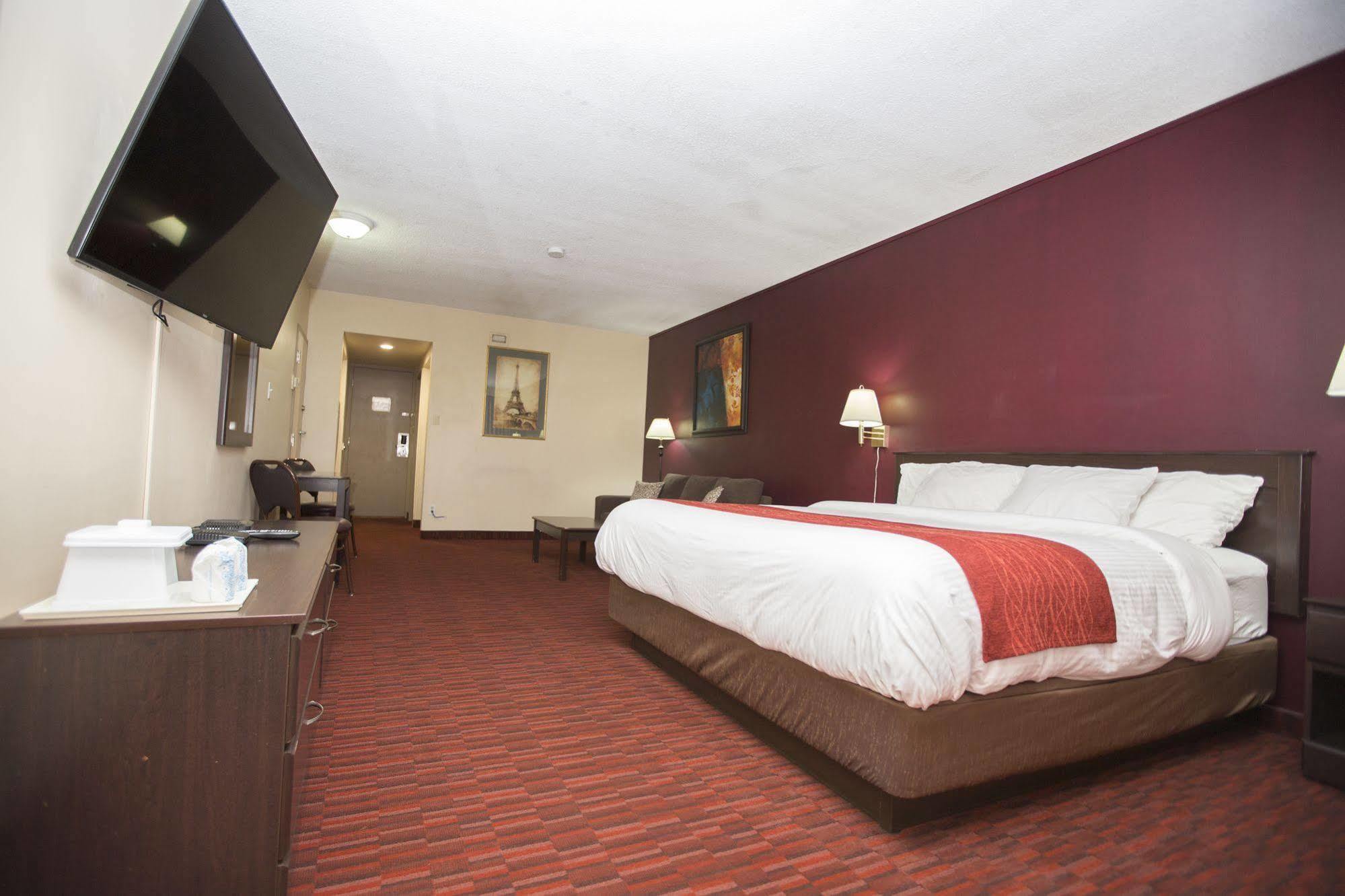 Argyll Plaza Hotel Эдмонтон Экстерьер фото