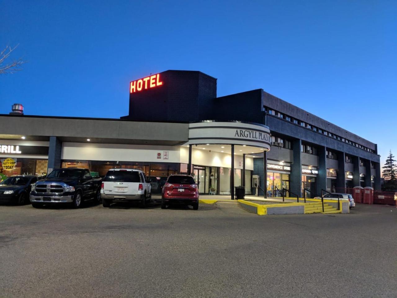 Argyll Plaza Hotel Эдмонтон Экстерьер фото